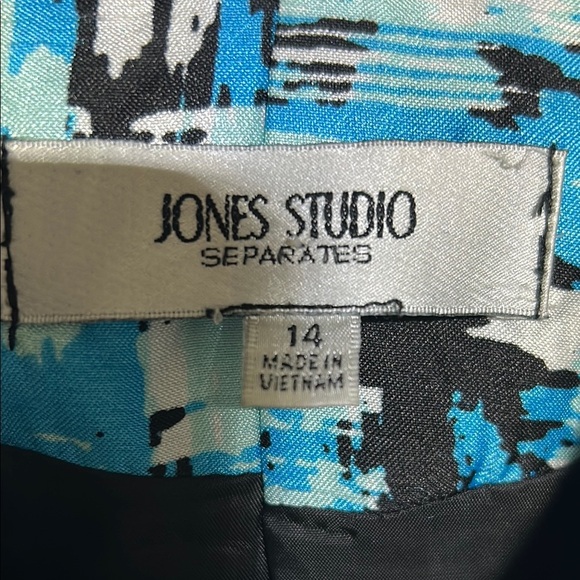 Jones Studio Blue and Black Geometric Blazer - Picture 2 of 7